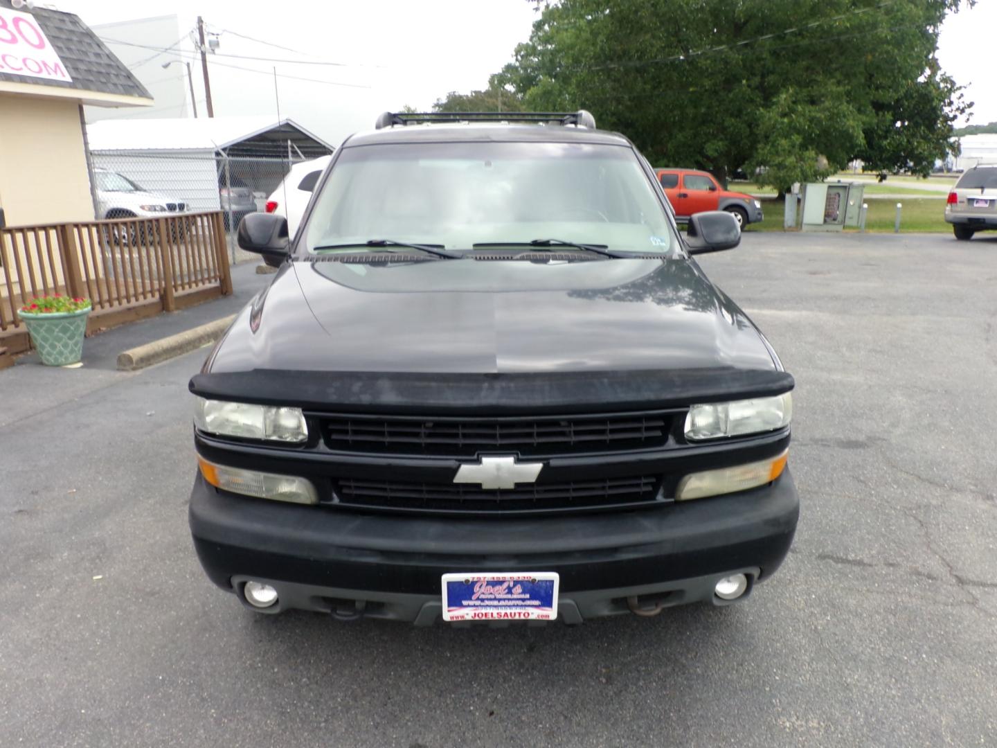 2003 Black Chevrolet Tahoe 4WD (1GNEK13Z63R) with an 5.3L V8 OHV 16V FFV engine, 4-Speed Automatic Overdrive transmission, located at 5700 Curlew Drive, Norfolk, VA, 23502, (757) 455-6330, 36.841885, -76.209412 - Photo#3